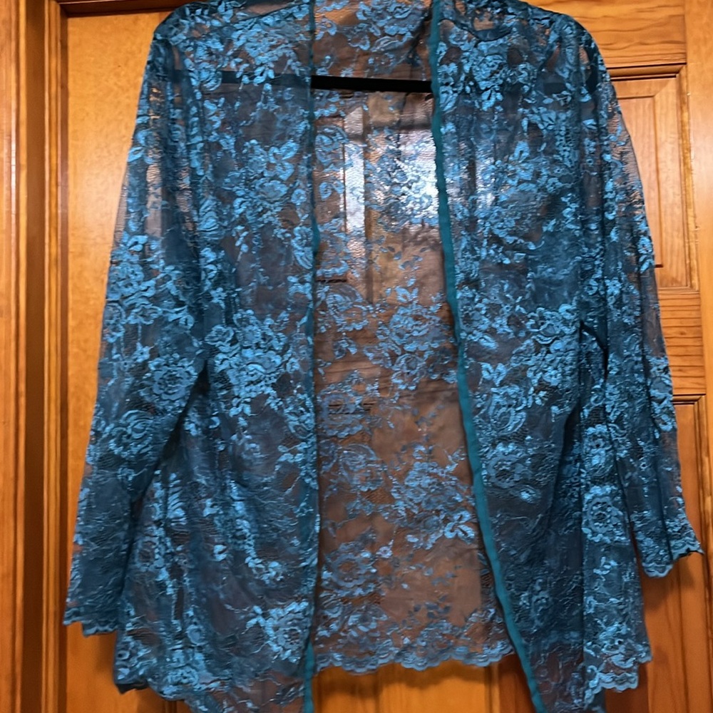 Formal lace 2 piece set. NWT